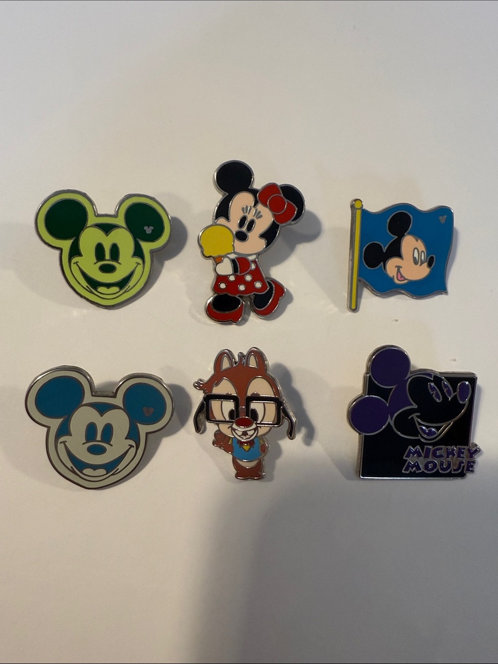 Disney Mickey and Friends Pin Bundle